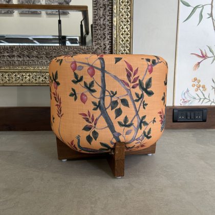 Amla Pouffe